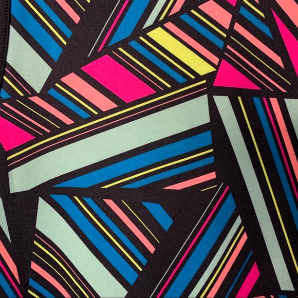 S.O.- Multicolored Geometric Print Tank size 7/8 - Picture 4 of 5